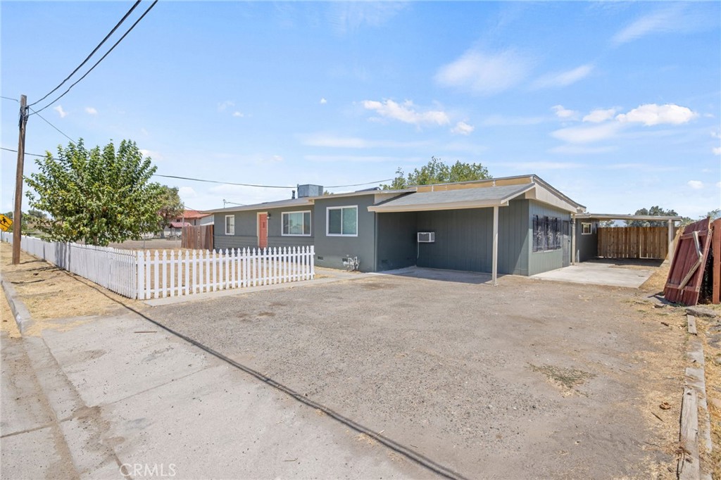 19415 Empire Street, Stratford, CA 93266 — photo 1