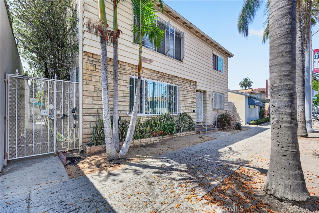815 Pacific 6, Long Beach, CA 90813 — photo 1
