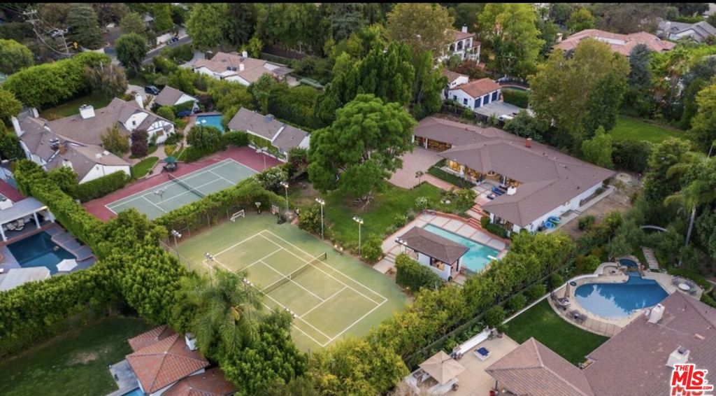 4678 White Oak Avenue, Los Angeles, CA 91316 — photo 1