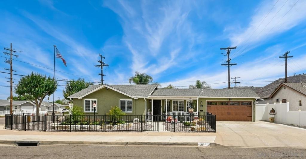 950 Spinel, El Cajon, CA 92021 — photo 1