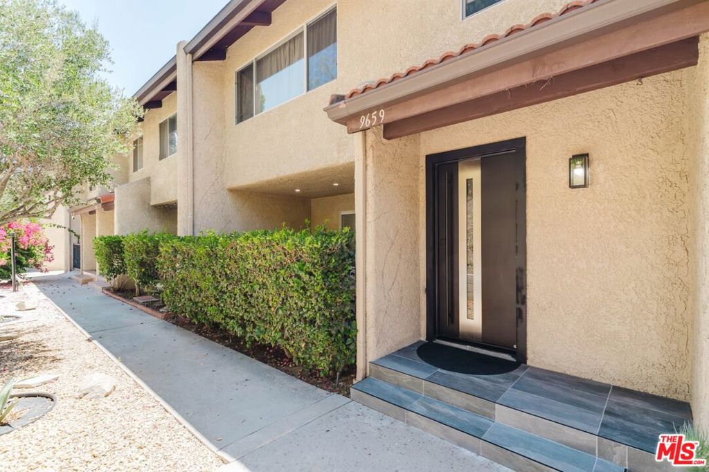 9659 Via Torino 149, Burbank, CA 91504 — photo 1