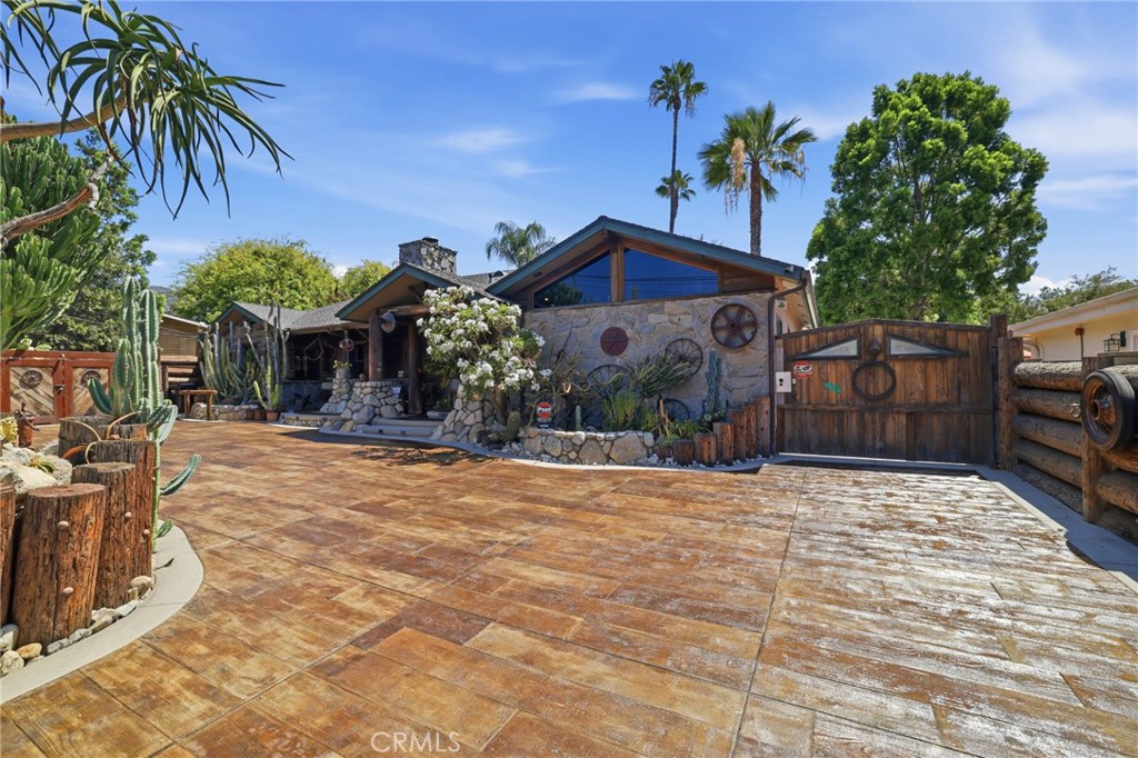 310 S Mountain Avenue, Monrovia, CA 91016 — photo 1