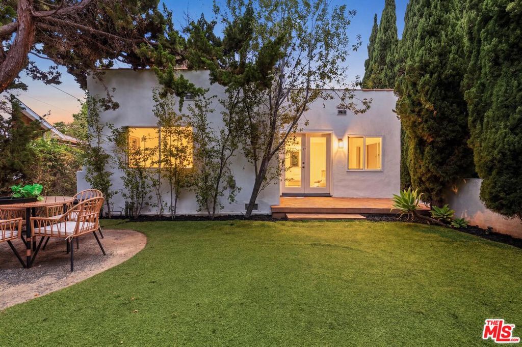 1434 24th Street, Santa Monica, CA 90404 — photo 1