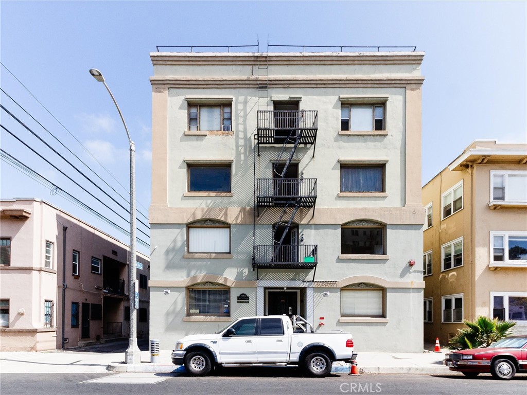 323 W 4th. Unit 101 101, Long Beach, CA 90802 — photo 1