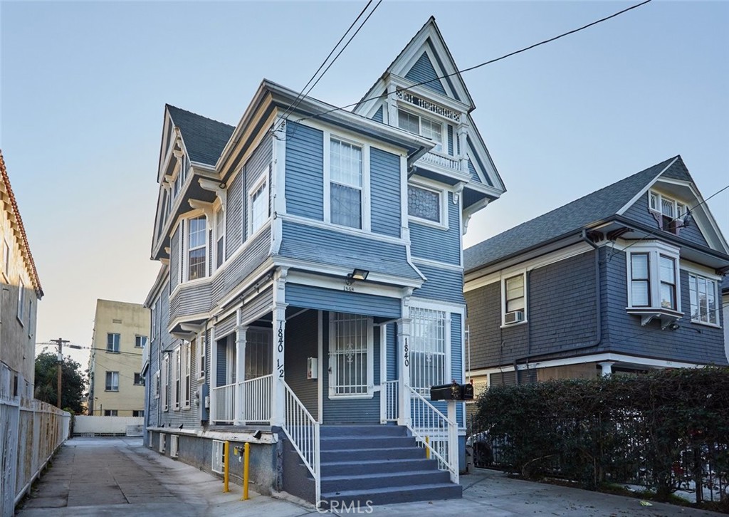 1840 W 11th Place, Los Angeles, CA 90006 — photo 1