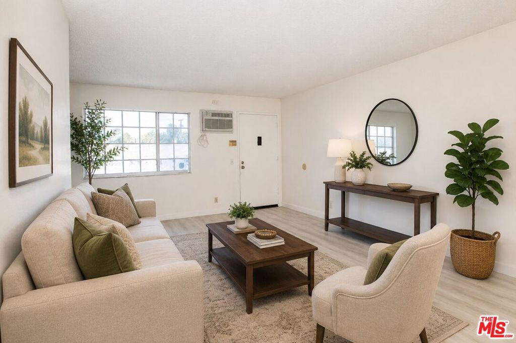 20930 Parthenia Street 207, Los Angeles, CA 91304 — photo 1