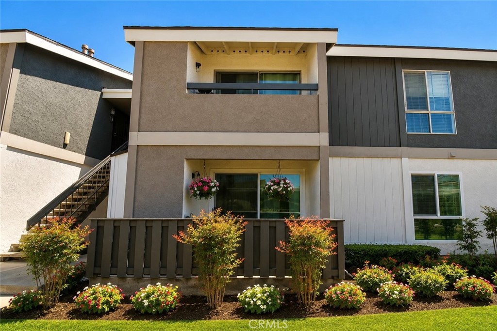 2827 S Fairview Street G, Santa Ana, CA 92704 — photo 1