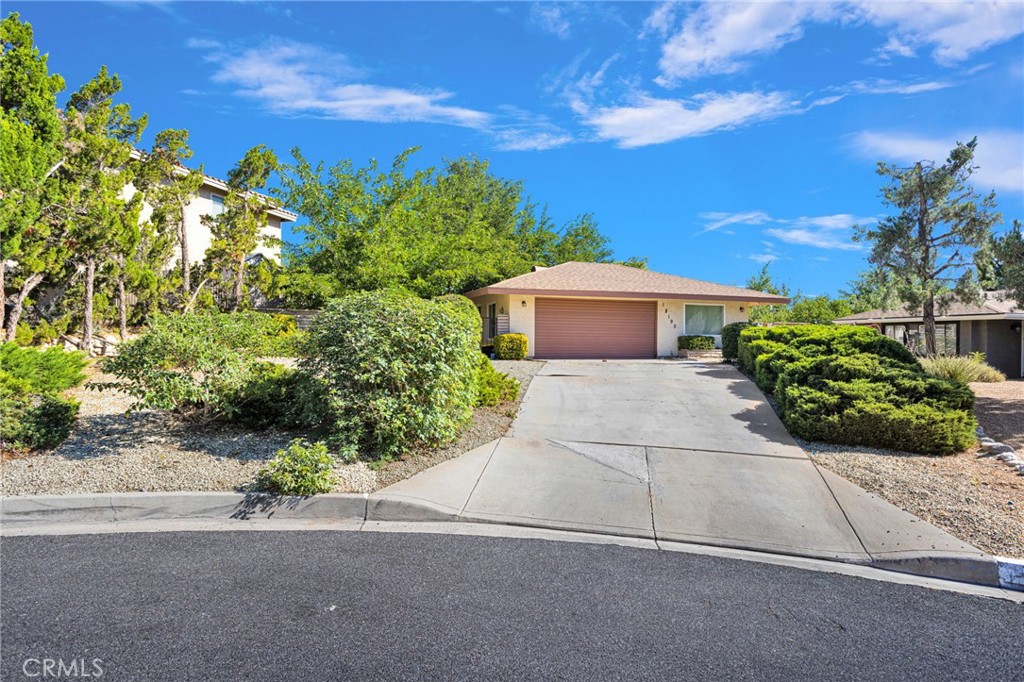 18190 Country Glen, Victorville, CA 92395 — photo 1
