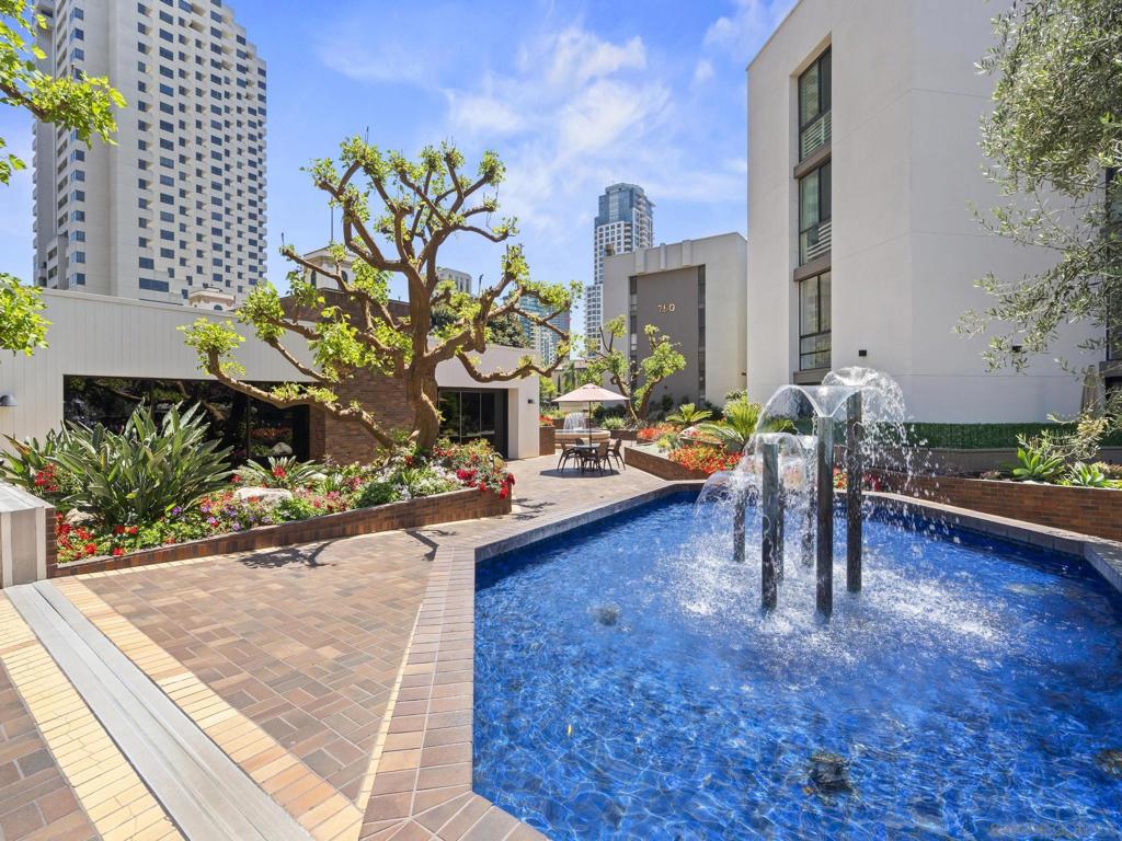850 State 117, San Diego, CA 92101 — photo 1