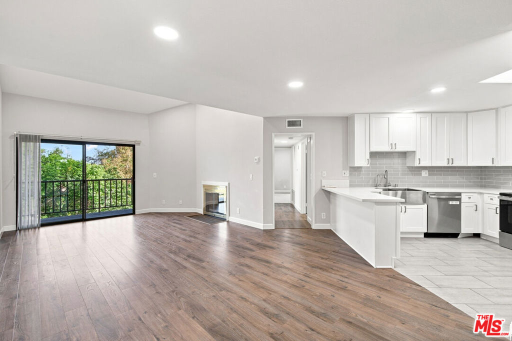 4210 Via Arbolada 304, Los Angeles, CA 90042 — photo 1