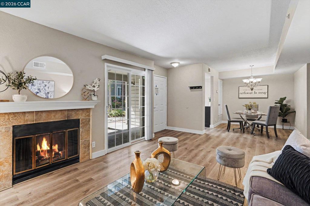 485 Canyon Oaks Dr J, Oakland, CA 94605 — photo 1