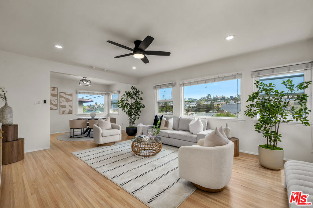 7203 Earldom Avenue, Los Angeles, CA 90293 — photo 1