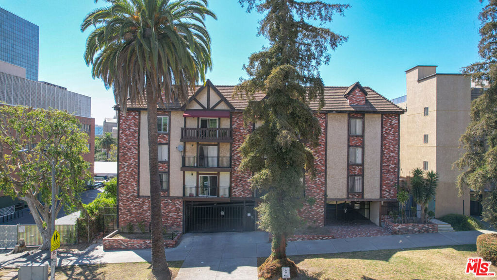 525 La Fayette Park Place 115, Los Angeles, CA 90057 — photo 1