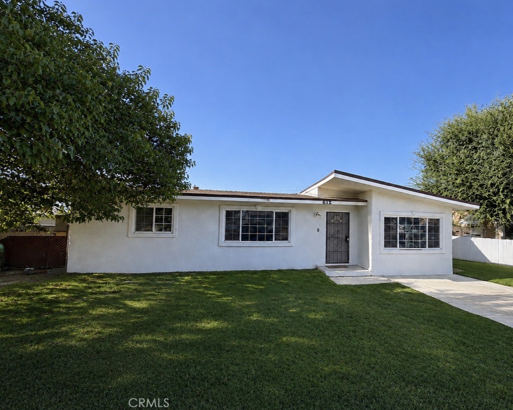612 Townsley, Bakersfield, CA 93304 — photo 1