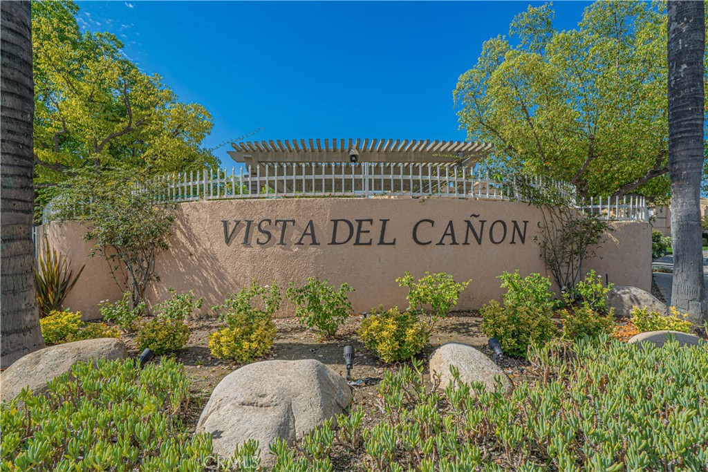 18834 Vista Del Canon E, Newhall, CA 91321 — photo 1