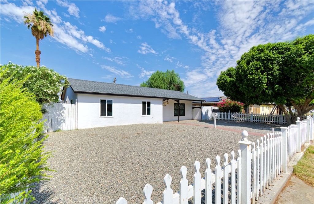 461 N Palm, Blythe, CA 92225 — photo 1