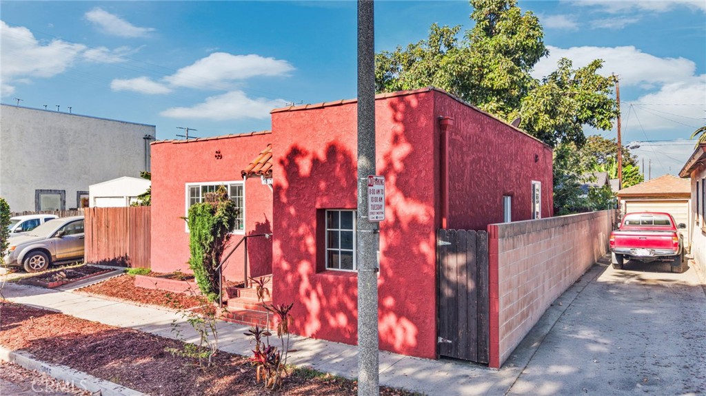5815 Gaviota, Long Beach, CA 90805 — photo 1