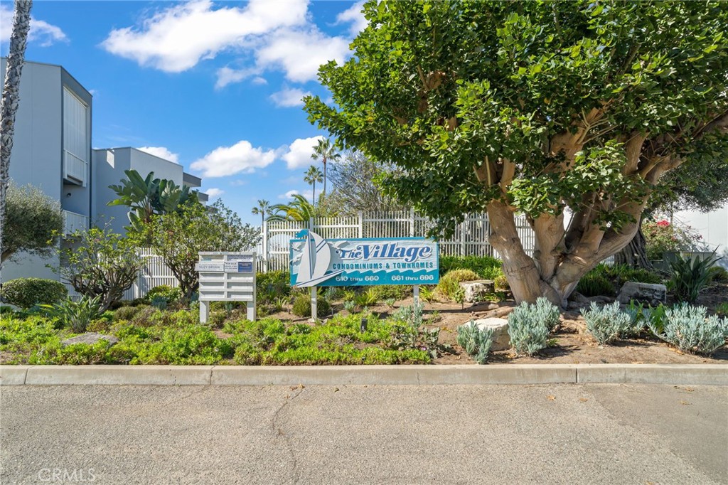 650 The Village 106, Redondo Beach, CA 90277 — photo 1