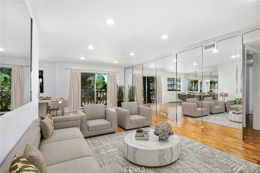 5400 Lindley Avenue 101, Encino, CA 91316 — photo 1