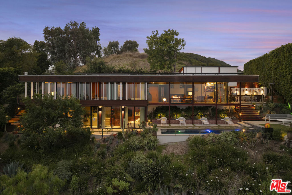1515 N Tigertail Road, Los Angeles, CA 90049 — photo 1