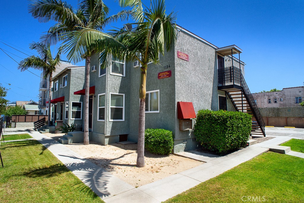 1134 W 39th, Los Angeles, CA 90037 — photo 1