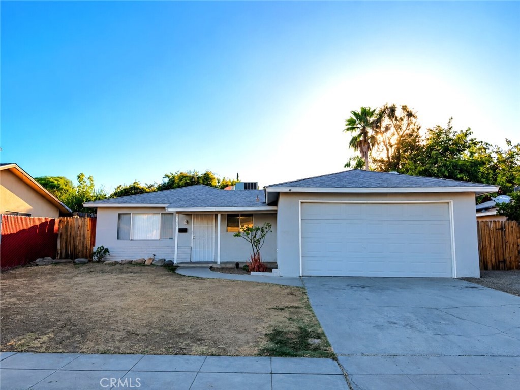 4689 N Feland, Fresno, CA 93722 — photo 1