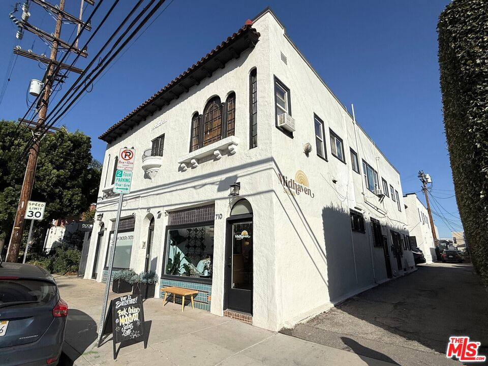 710 N Van Ness Avenue, Los Angeles, CA 90038 — photo 1
