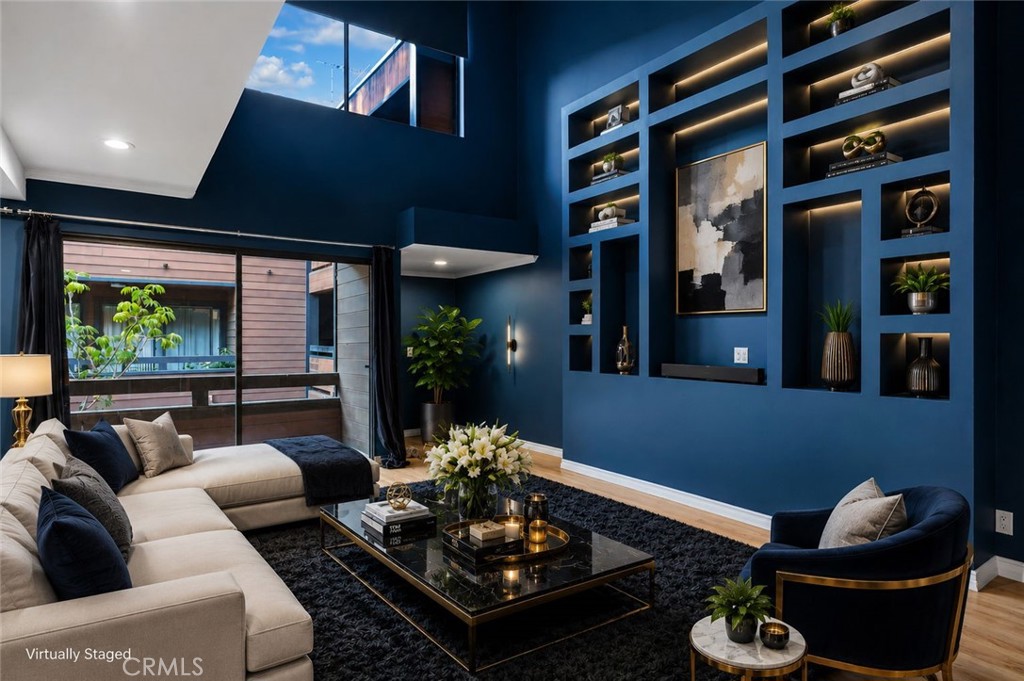4425 Whitsett Avenue 210, Studio City, CA 91604 — photo 1