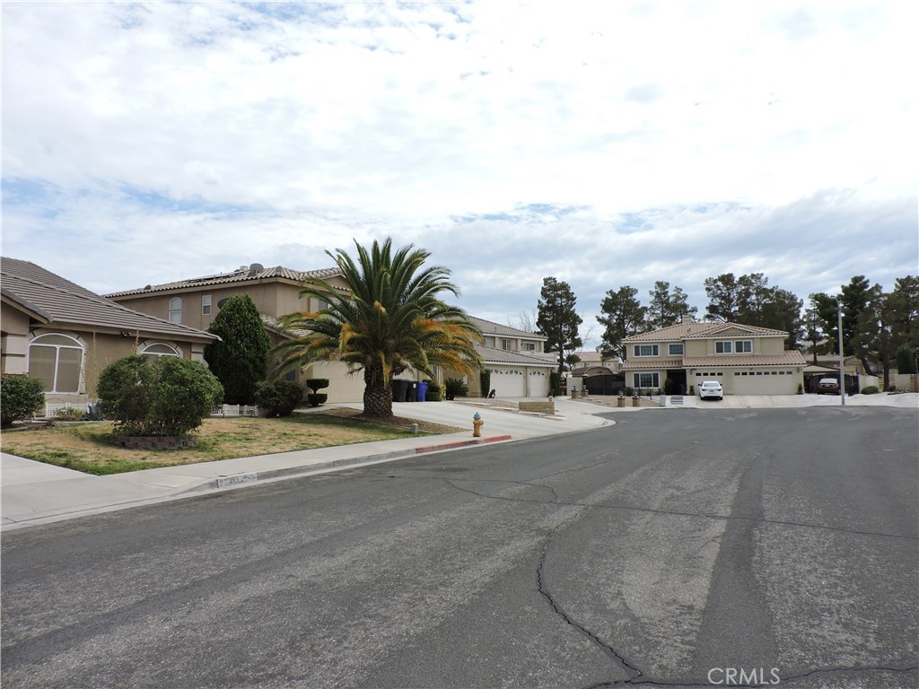 14733 Ladybird, Victorville, CA 92394 — photo 1
