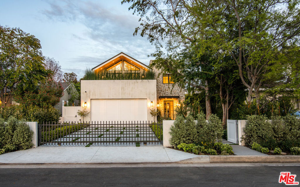 4210 Bellaire Avenue, Los Angeles, CA 91604 — photo 1
