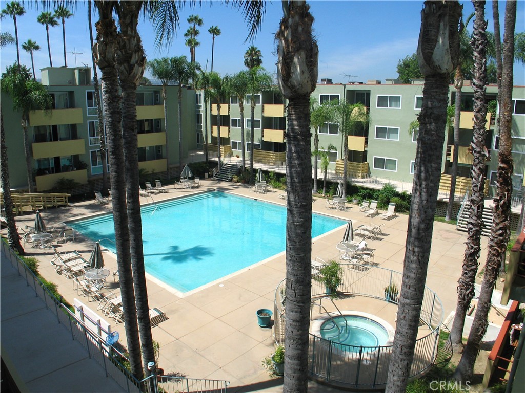 4915 Tyrone 221, Sherman Oaks, CA 91423 — photo 1