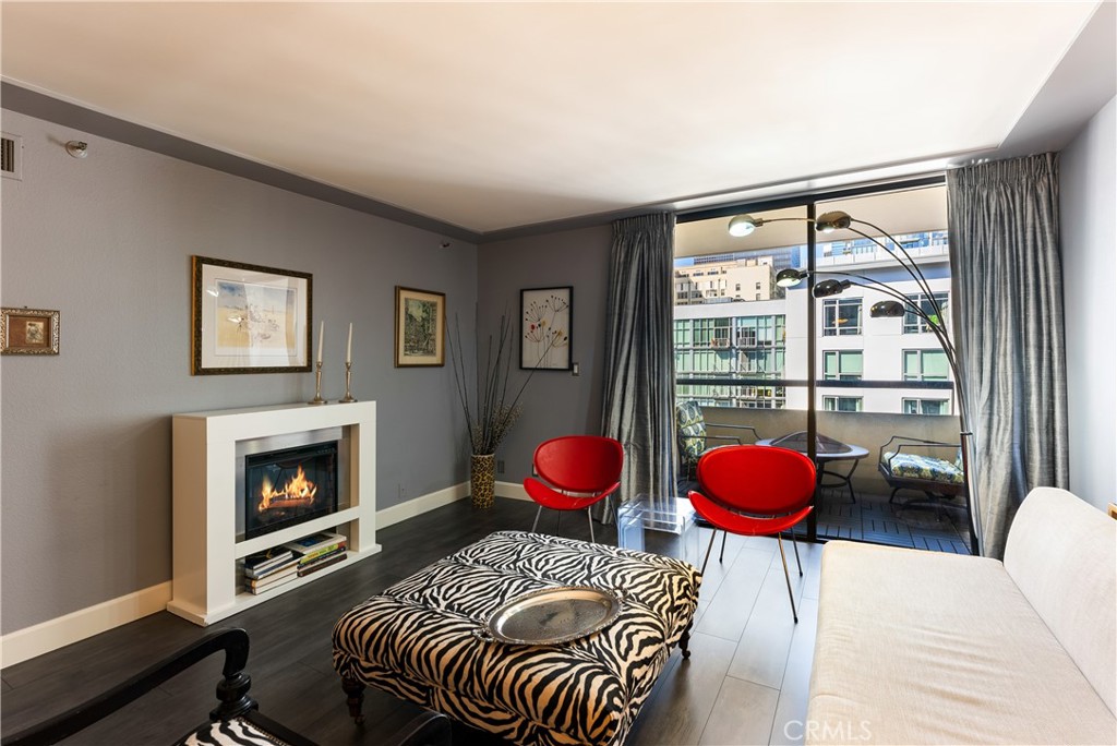 600 W 9th 811, Los Angeles, CA 90015 — photo 1