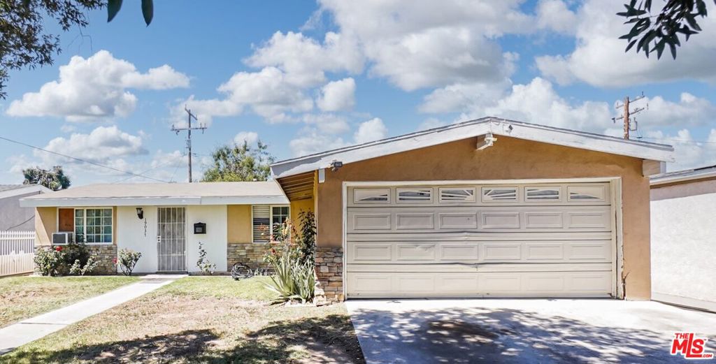19037 Wellhaven Street, Santa Clarita, CA 91351 — photo 1
