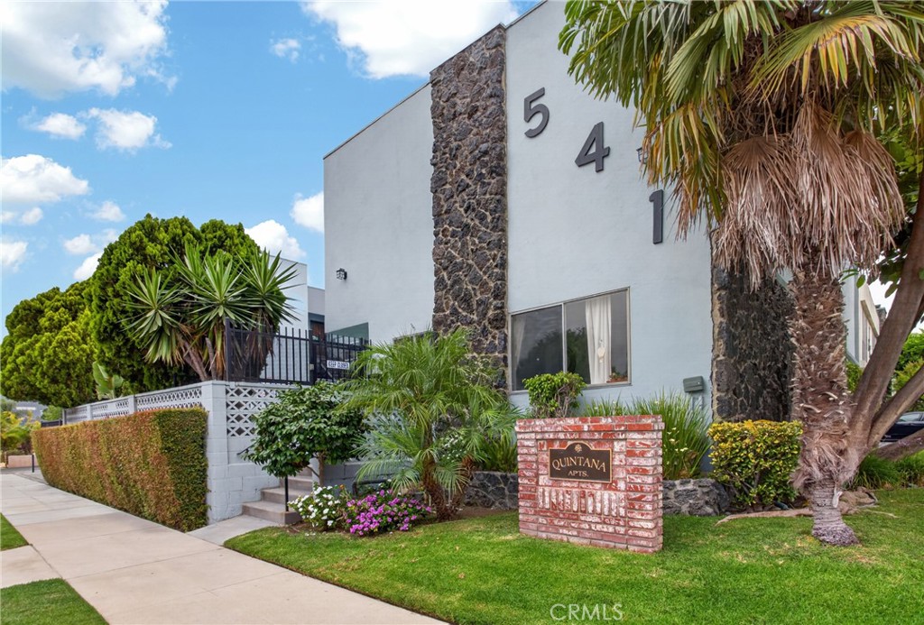541 N Naomi, Burbank, CA 91505 — photo 1