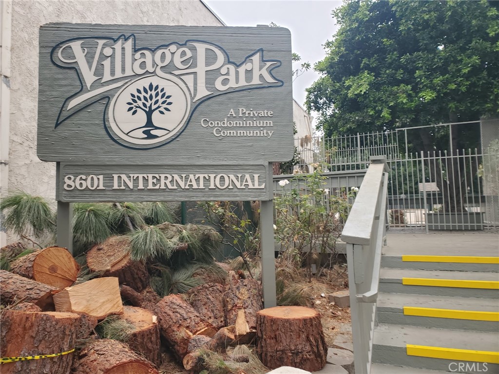 8601 International 166, Canoga Park, CA 91304 — photo 1