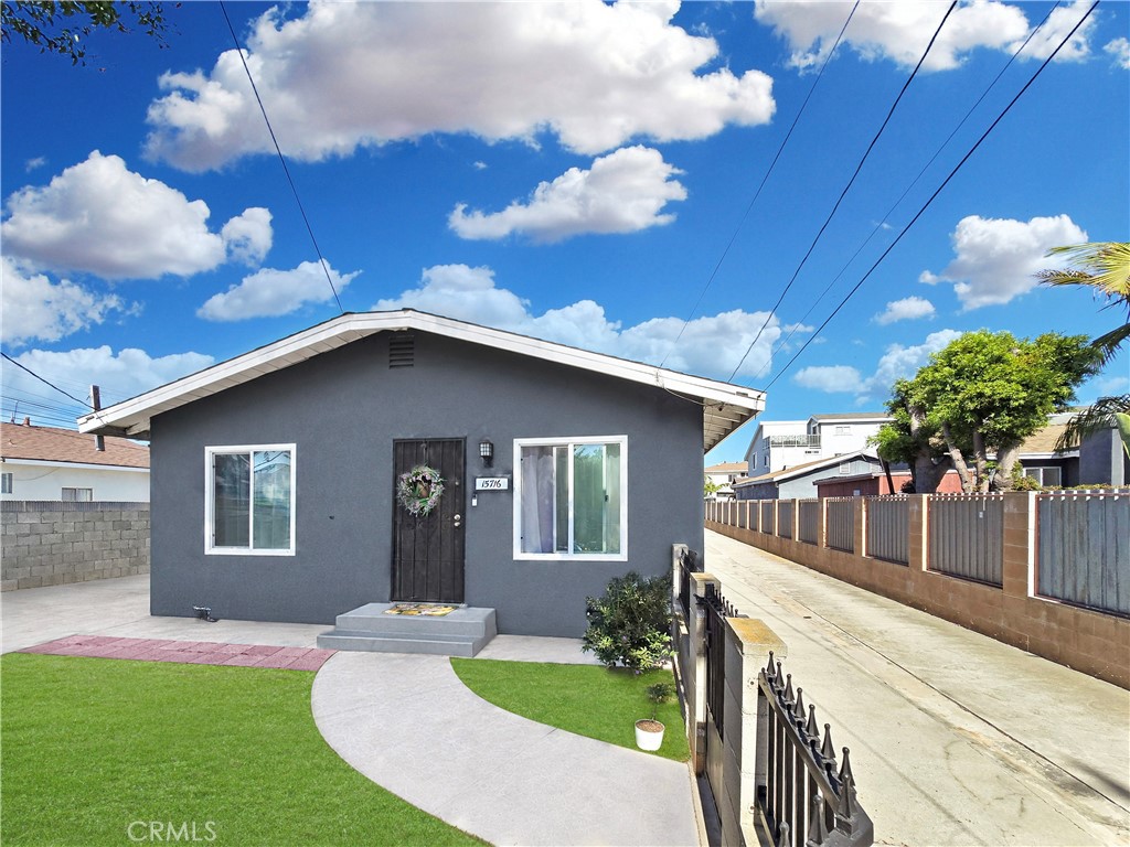 15716 Larch Avenue, Lawndale, CA 90260 — photo 1