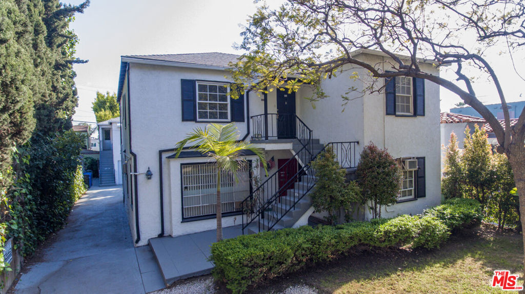 6112 Saturn Street, Los Angeles, CA 90035 — photo 1