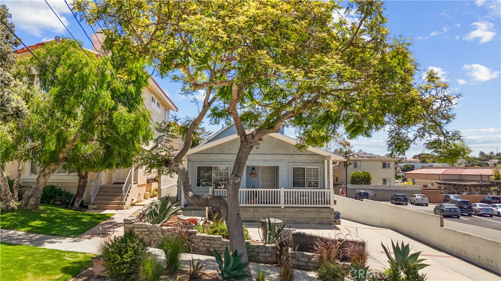 236 S Helberta, Redondo Beach, CA 90277 — photo 1