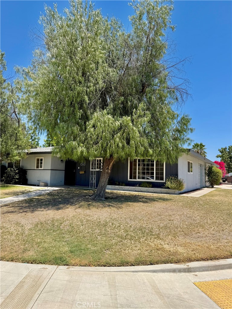 2608 Blackstone Court, Bakersfield, CA 93304 — photo 1