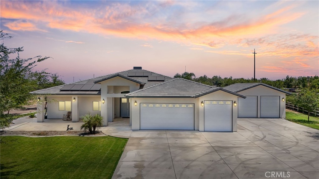 14111 Danbur, Bakersfield, CA 93311 — photo 1