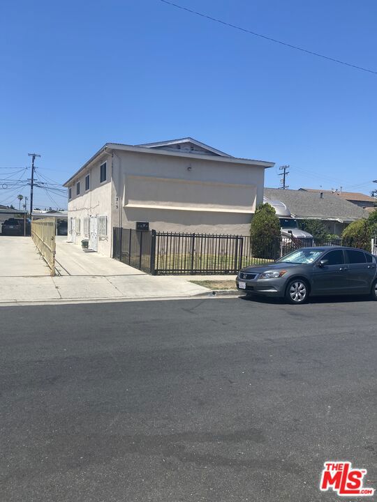 1215 W 102nd Street, Los Angeles, CA 90044 — photo 1