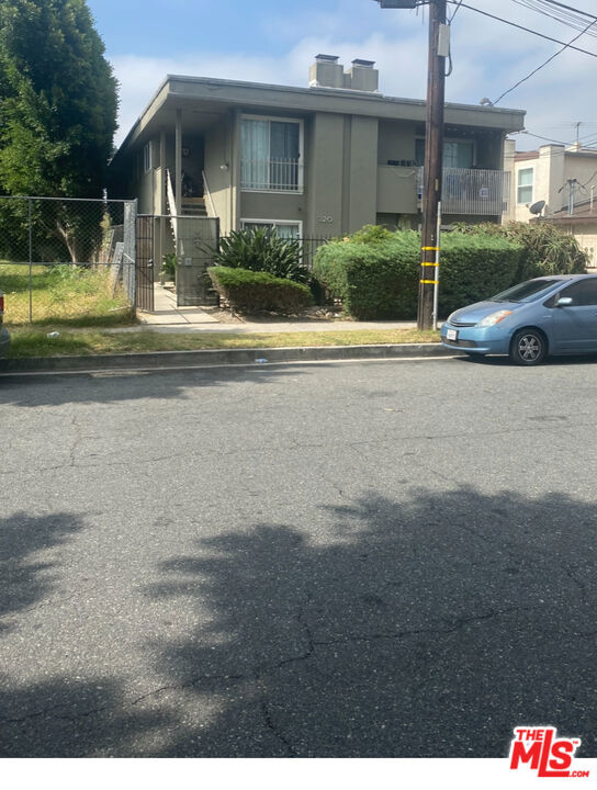 320 Lime Street, Inglewood, CA 90301 — photo 1