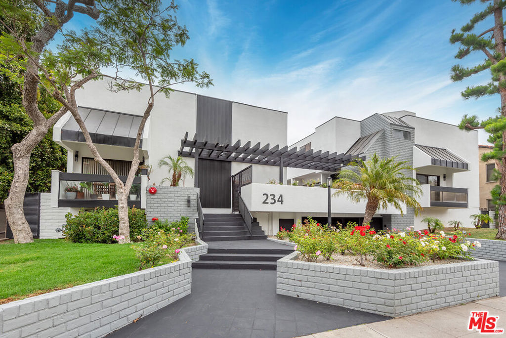 234 S Tower Drive 3, Beverly Hills, CA 90211 — photo 1