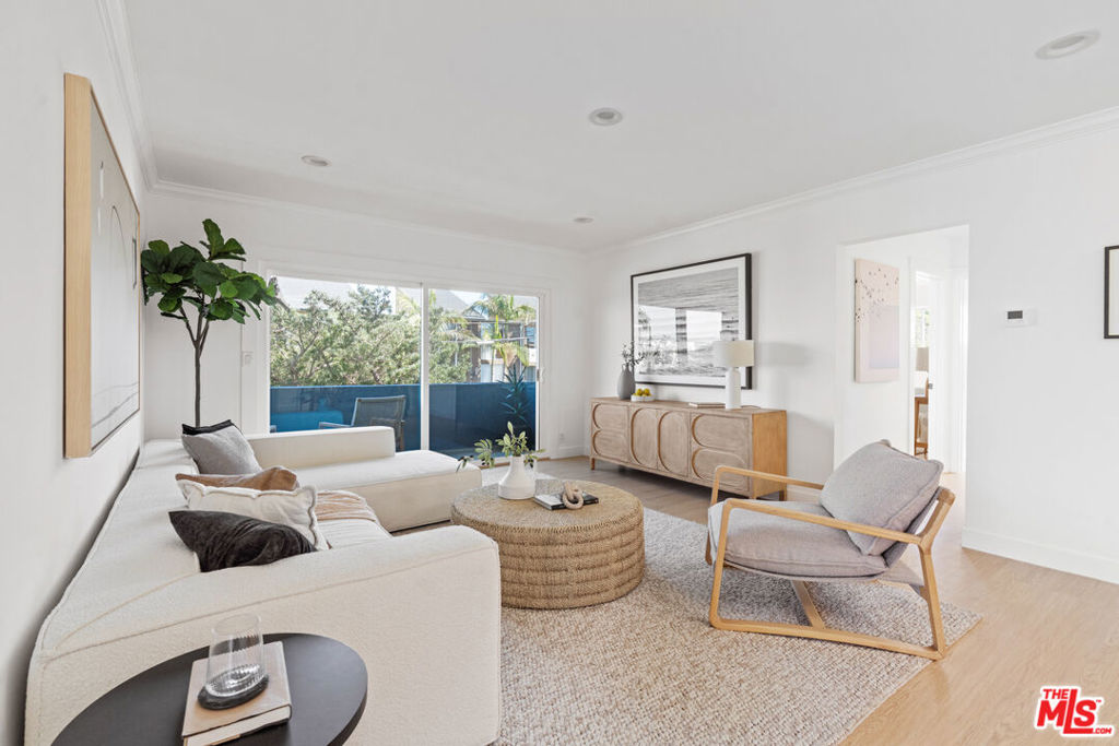 423 Pier Avenue 4, Santa Monica, CA 90405 — photo 1