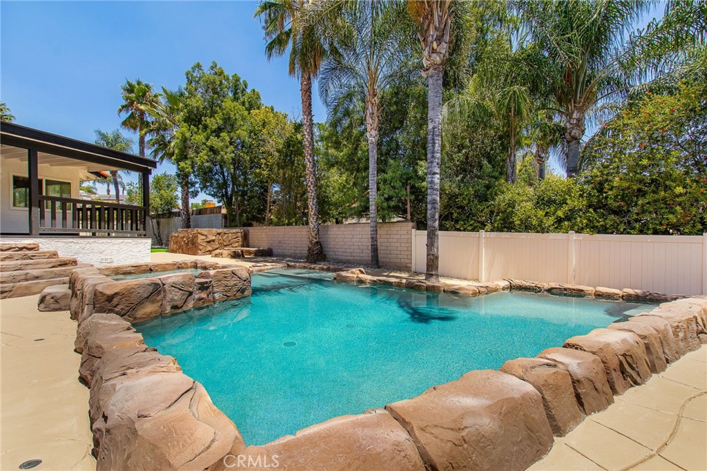 23584 Brook, Canyon Lake, CA 92587 — photo 1