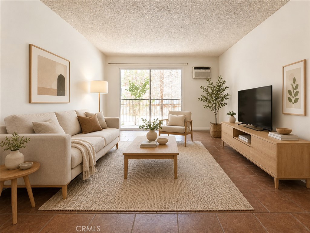 18307 Burbank Boulevard 131, Tarzana, CA 91356 — photo 1