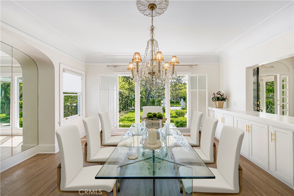 333 S Arden Boulevard, Los Angeles, CA 90020 — photo 1