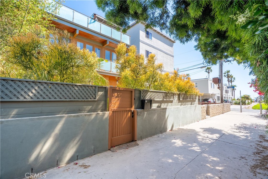 14 Anchorage, Marina Del Rey, CA 90292 — photo 1