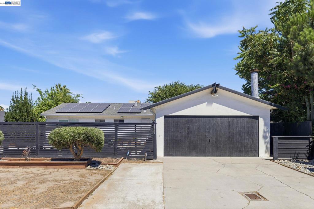 15940 Warfield Rd, Lathrop, CA 95330 — photo 1