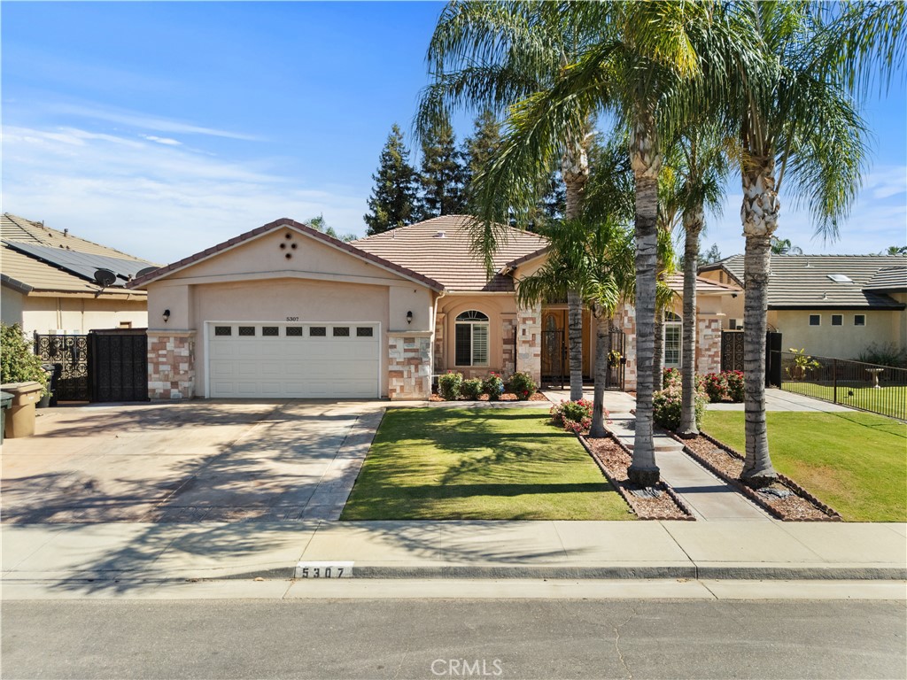 5307 Glacier Springs, Bakersfield, CA 93313 — photo 1